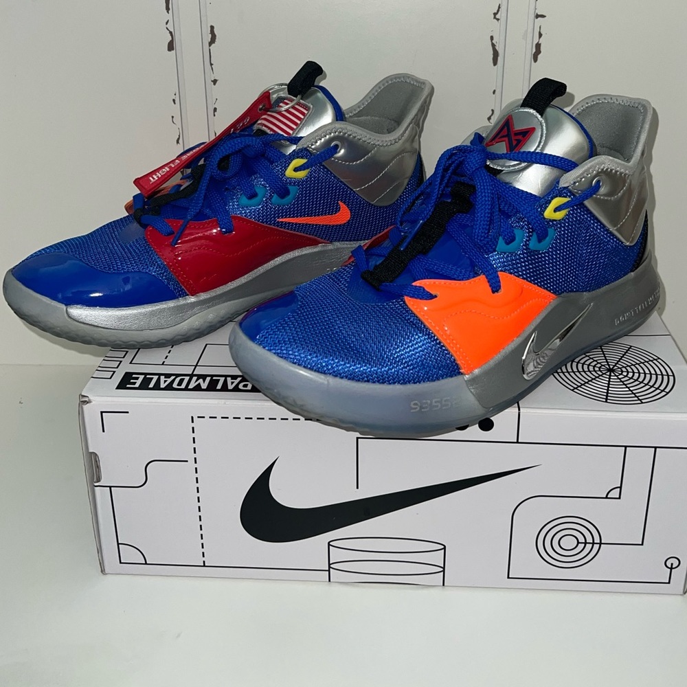 Nike PG3 NASA